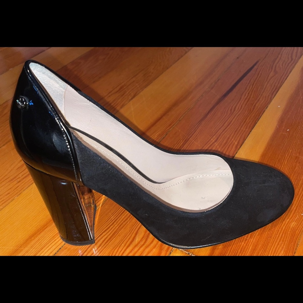 MIMCO Black suede patent leather heels